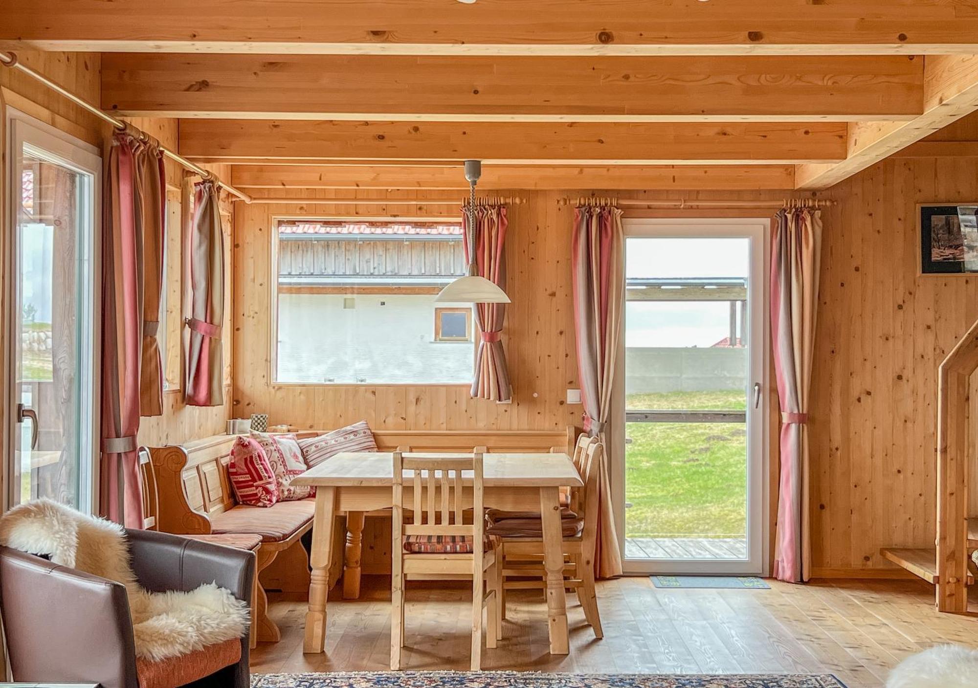 1A Chalet '4 Jahreszeiten' Ski Fahren Und Jacuzzi Mit Aussicht! Bad Sankt Leonhard im Lavanttal Dış mekan fotoğraf