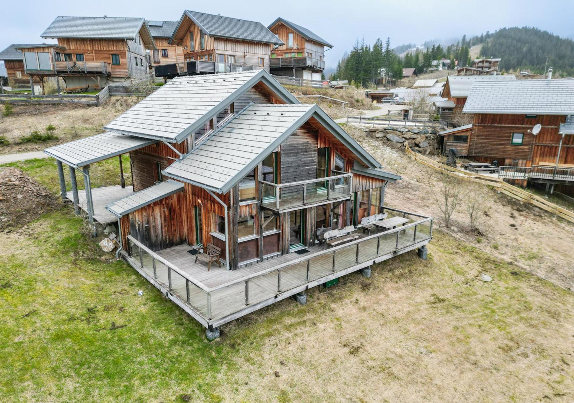 1A Chalet '4 Jahreszeiten' Ski Fahren Und Jacuzzi Mit Aussicht! Bad Sankt Leonhard im Lavanttal Dış mekan fotoğraf